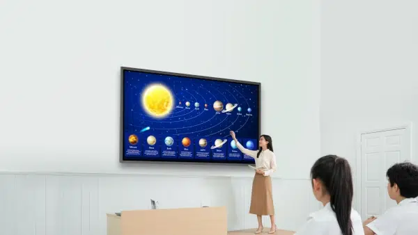 7 Reasons Interactive Flat Panel Displays UAE Are Dominating Smart Classrooms